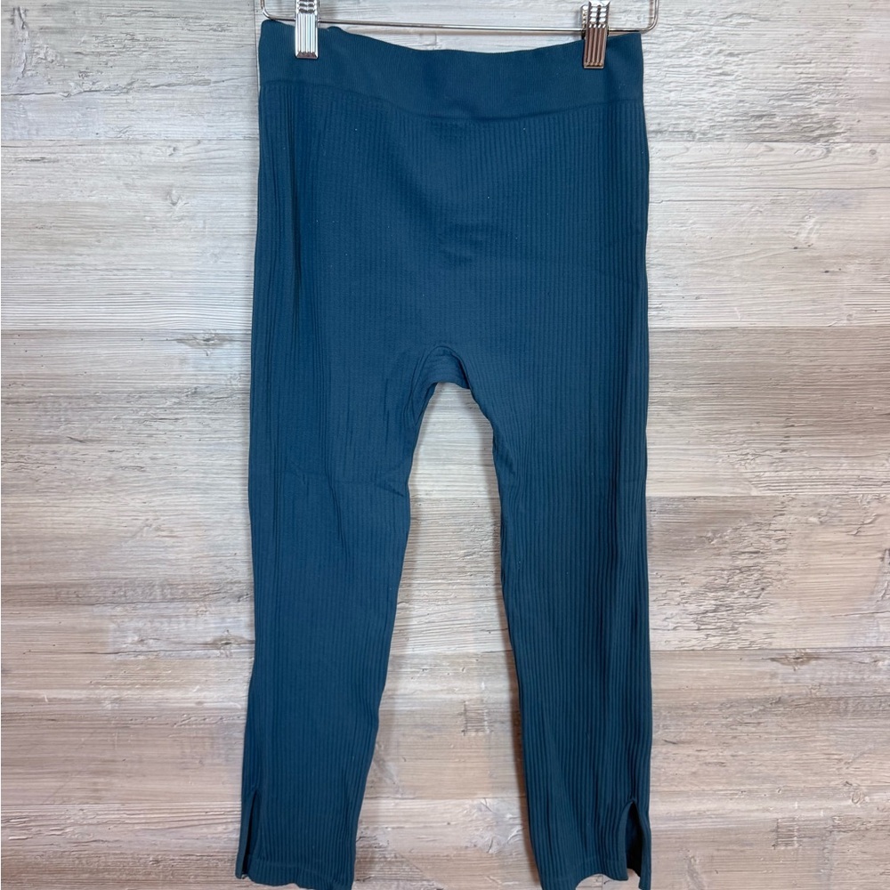 Free People Intimately Ribbed Seamless Crop Leggings Blue M/L - Picture 3 of 4